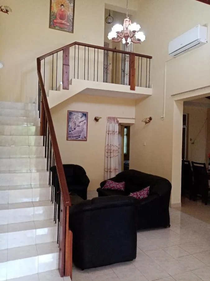 Lion City Apartment Katunayake Homestay